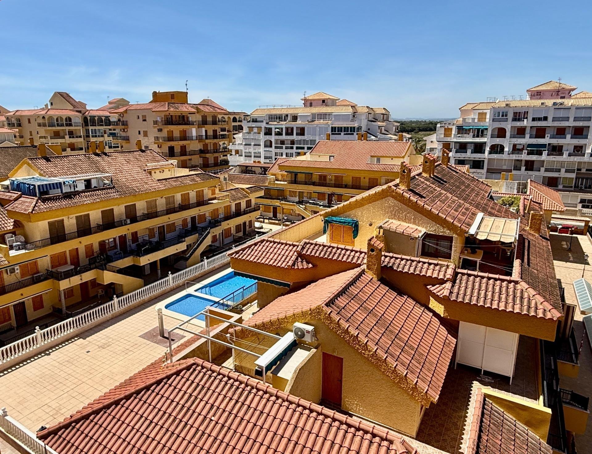 Kattohuoneisto Torrevieja, Alicante, Espanja 1 makuuhuone, 58 m2 No. 184380