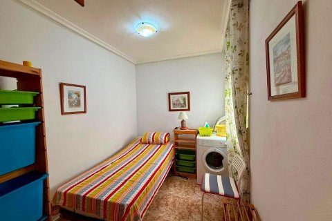 Apartamento en venta en Torrevieja, Alicante, España 2 dormitorios, 64 m2 No. 184383 - foto 15