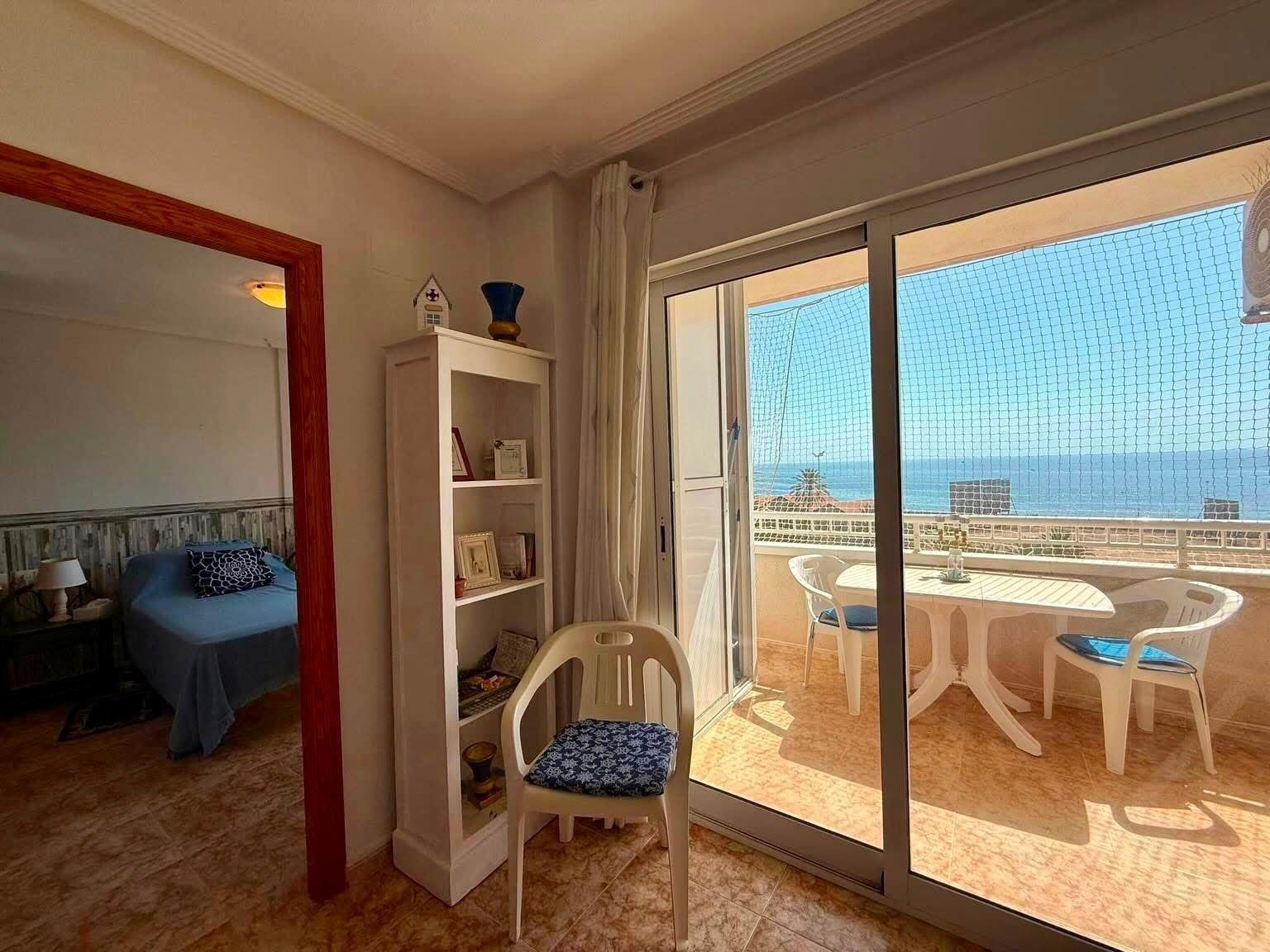 Dzīvoklis Torrevieja, Alicante, Spānijā 2 istabas, 64 m2 Nr. 184383