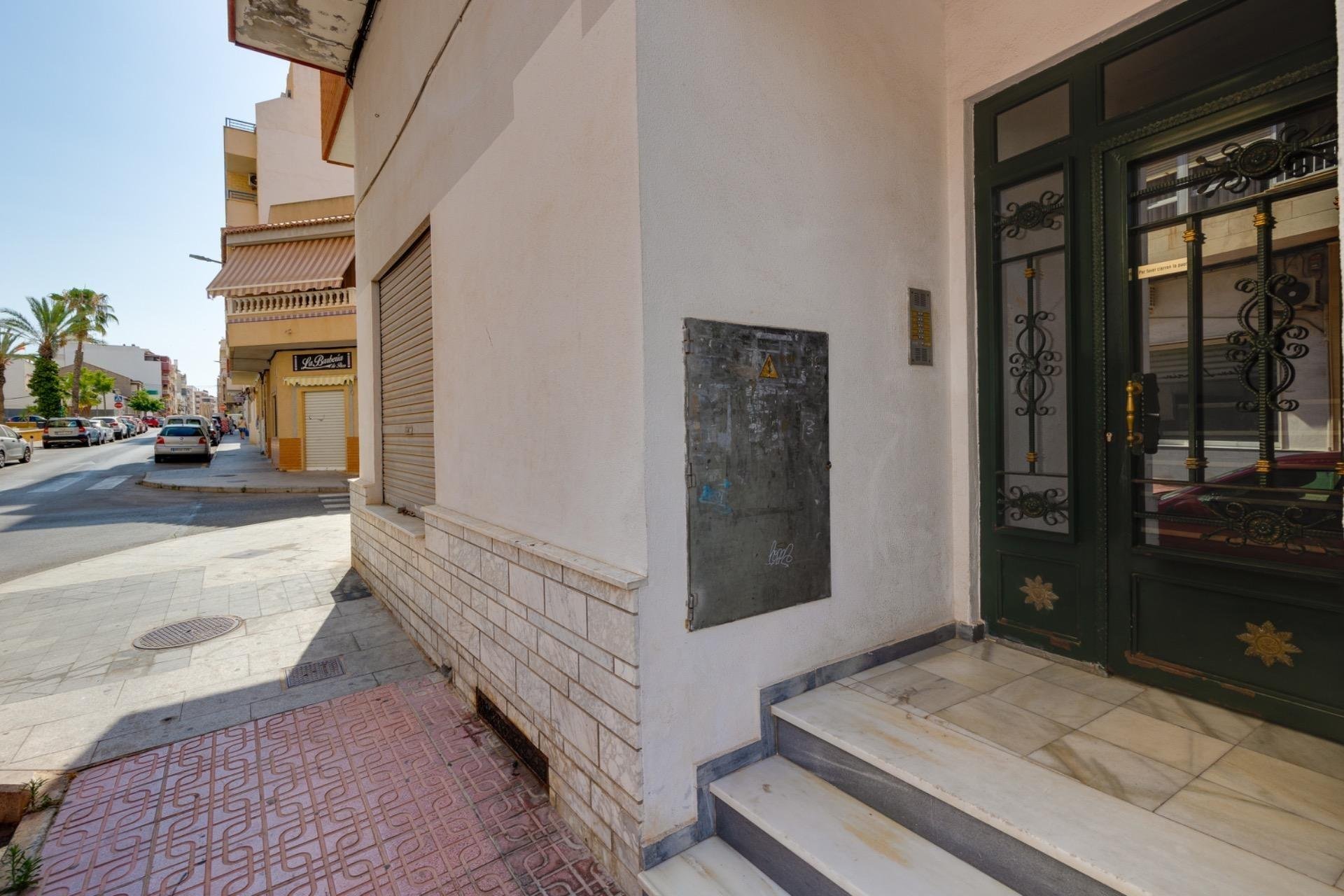 Appartamento a Torrevieja, Alicante, Spagna 2 camere da letto, 61 mq. N° 184381