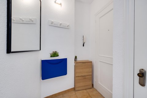 Apartamento en venta en Torrevieja, Alicante, España 2 dormitorios, 61 m2 No. 184381 - foto 8