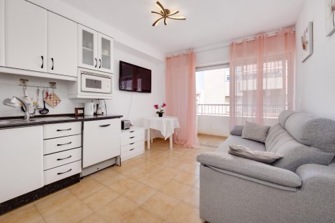 Apartamento en venta en Torrevieja, Alicante, España 2 dormitorios, 61 m2 No. 184381 - foto 10