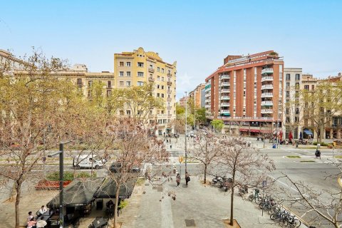 Lägenhet för uthyrning i Barcelona, Spanien 6 sovrum, 202 kvm. Nr. 179216 - foto 15