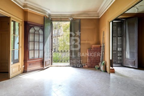 Lägenhet för uthyrning i Barcelona, Spanien 6 sovrum, 202 kvm. Nr. 179216 - foto 2