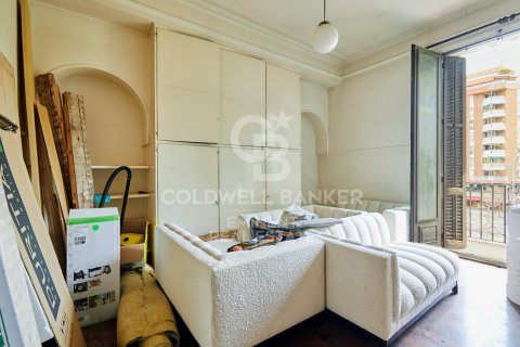 Lägenhet för uthyrning i Barcelona, Spanien 6 sovrum, 202 kvm. Nr. 179216 - foto 14