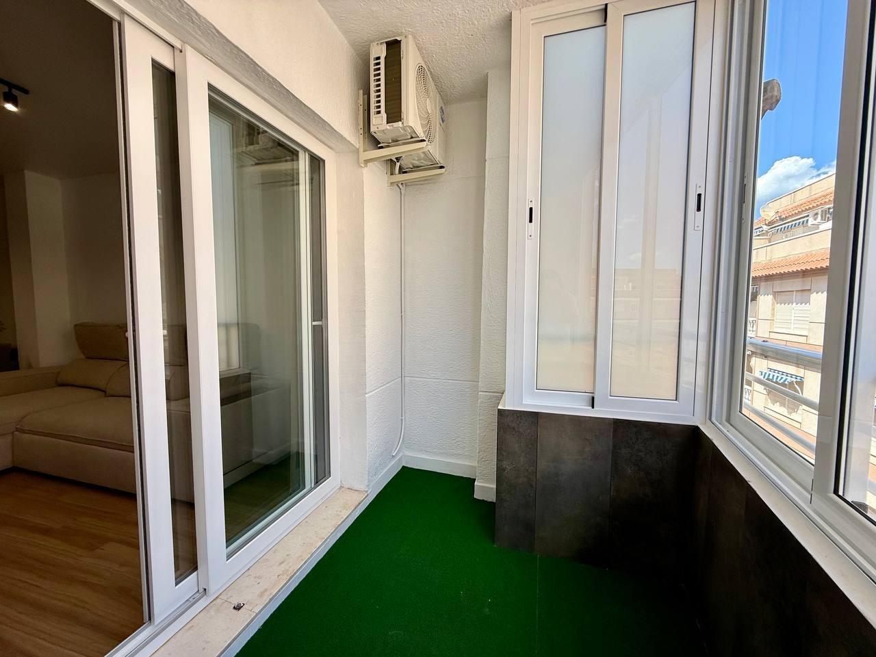 Appartamento a La Mata, Alicante, Spagna 3 camere da letto, 77 mq. N° 168090