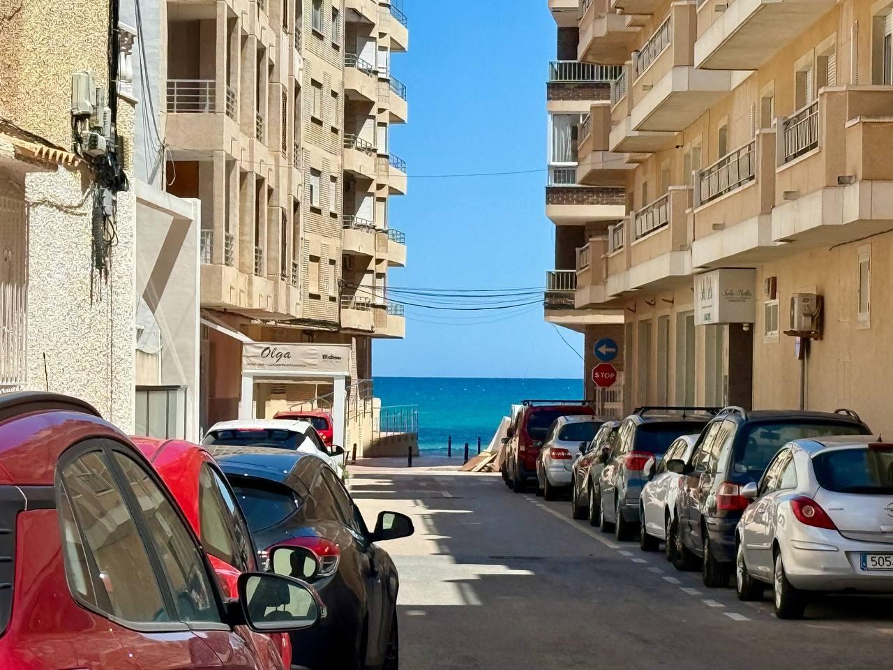 Appartamento a La Mata, Alicante, Spagna 3 camere da letto, 77 mq. N° 168090