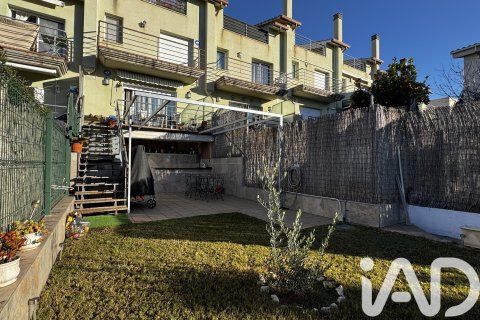 Casa adosada en venta en Sitges, Barcelona, España 3 dormitorios, 192 m2 No. 152434 - foto 6