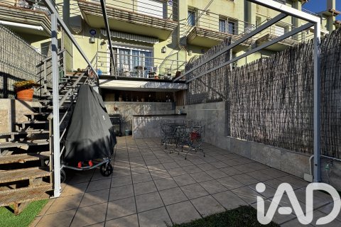 Casa adosada en venta en Sitges, Barcelona, España 3 dormitorios, 192 m2 No. 152434 - foto 4