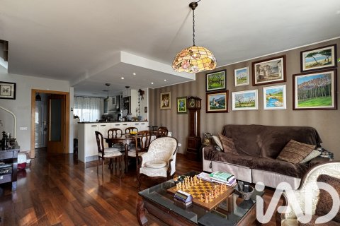 Casa adosada en venta en Sitges, Barcelona, España 3 dormitorios, 192 m2 No. 152434 - foto 15