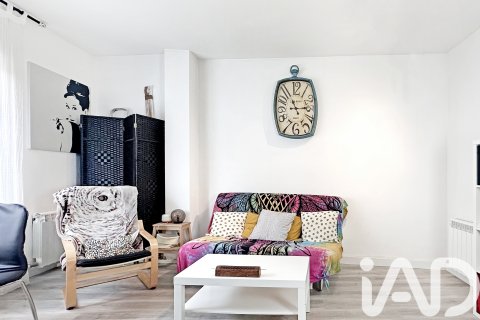 Продажа квартиры в Барселона, Испания 3 спальни, 98м2 №152435 - фото 8