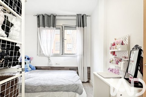 Продажа квартиры в Барселона, Испания 3 спальни, 98м2 №152435 - фото 24