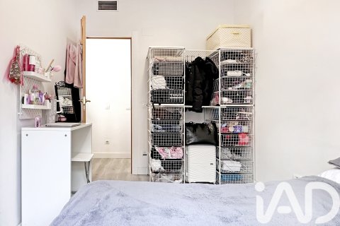 Продажа квартиры в Барселона, Испания 3 спальни, 98м2 №152435 - фото 28