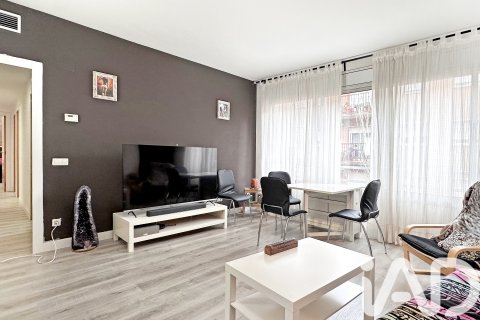 Apartment à Barcelona, Espagne 3 chambres, 98 m2 No. 152435