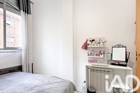 Продажа квартиры в Барселона, Испания 3 спальни, 98м2 №152435 - фото 27