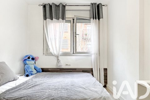 Продажа квартиры в Барселона, Испания 3 спальни, 98м2 №152435 - фото 25