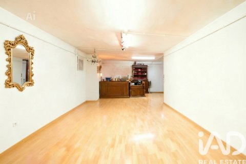 Propiedad comercial en venta en Barcelona, España 213 m2 No. 152439 - foto 5