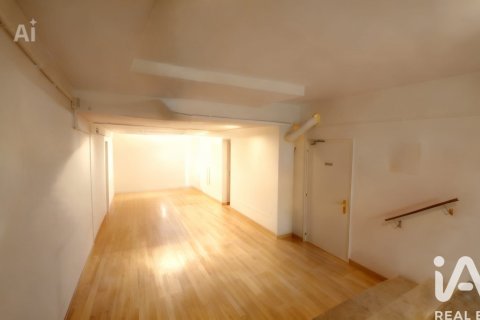 Propiedad comercial en venta en Barcelona, España 213 m2 No. 152439 - foto 4