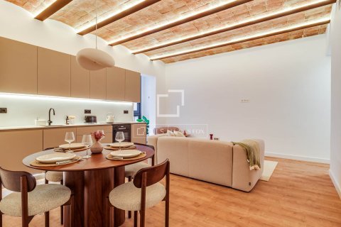Wohnung in Barcelona, Spanien 3 Schlafzimmer, 97 m2 Nr. 168312