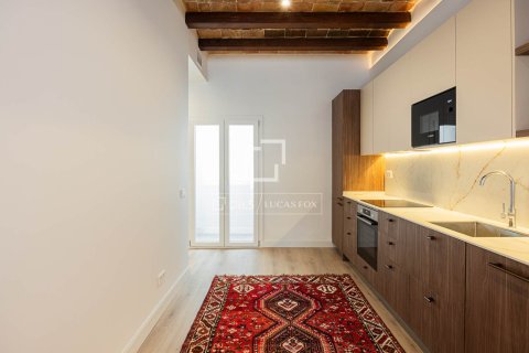 Apartament w Barcelona, Hiszpania 3 sypialnie, 101 mkw. nr 168311 – zdjęcie 24