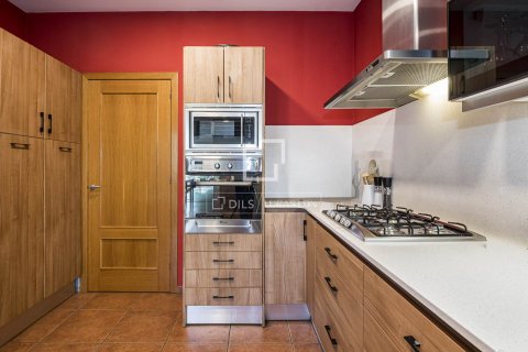 Villa zum Verkauf in Valldoreix, Barcelona, Spanien 5 Schlafzimmer, 430 m2 Nr. 168317 - Foto 16