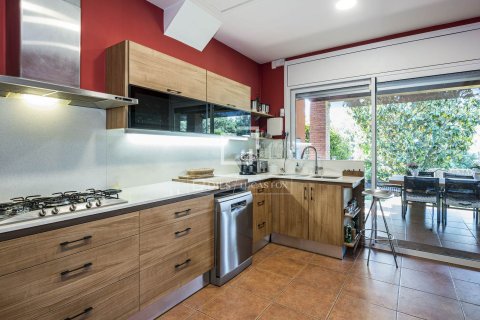Villa zum Verkauf in Valldoreix, Barcelona, Spanien 5 Schlafzimmer, 430 m2 Nr. 168317 - Foto 17