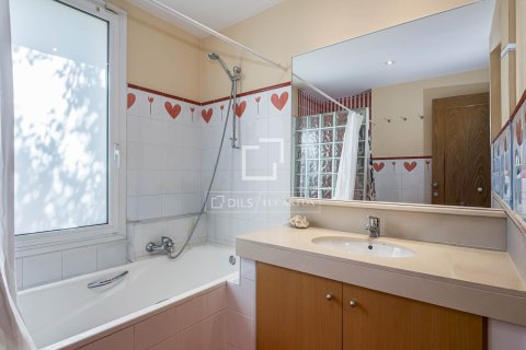 Villa zum Verkauf in Valldoreix, Barcelona, Spanien 5 Schlafzimmer, 430 m2 Nr. 168317 - Foto 30