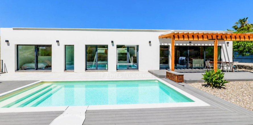Villa in Sitges, Barcelona, Spanien 4 Schlafzimmer, 252 m2 Nr. 168314
