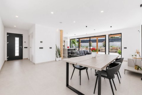 Villa zum Verkauf in Sitges, Barcelona, Spanien 4 Schlafzimmer, 252 m2 Nr. 168314 - Foto 9