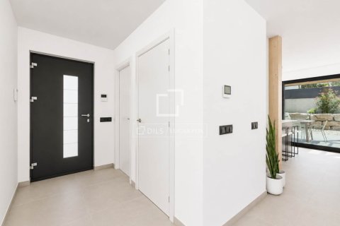Villa zum Verkauf in Sitges, Barcelona, Spanien 4 Schlafzimmer, 252 m2 Nr. 168314 - Foto 8