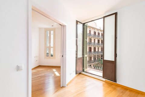 Apartamento en venta en Barcelona, España 2 dormitorios, 71 m2 No. 168315 - foto 2