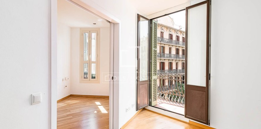 Apartamento en Barcelona, España 2 dormitorios, 71 m2 No. 168315