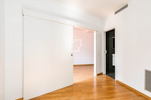 Apartamento en venta en Barcelona, España 2 dormitorios, 71 m2 No. 168315 - foto 24