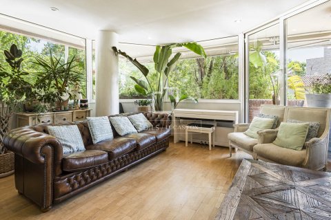 Apartamento en Sant Cugat del Vallès, Barcelona, España 4 dormitorios, 150 m2 No. 168316