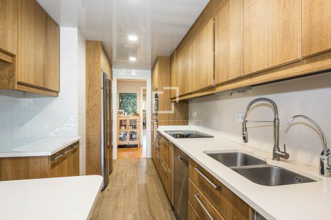 Apartamento en venta en Sant Cugat del Vallès, Barcelona, España 4 dormitorios, 150 m2 No. 168316 - foto 6