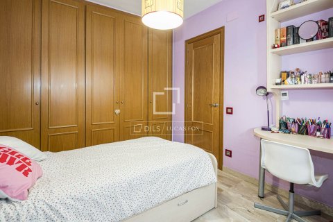 Villa en venta en Sant Cugat del Vallès, Barcelona, España 5 dormitorios, 535 m2 No. 168313 - foto 30