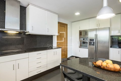 Villa en venta en Sant Cugat del Vallès, Barcelona, España 5 dormitorios, 535 m2 No. 168313 - foto 7