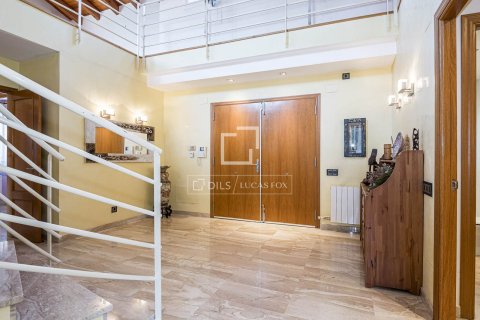 Villa en venta en Sant Cugat del Vallès, Barcelona, España 5 dormitorios, 535 m2 No. 168313 - foto 17