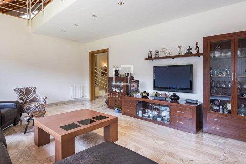 Villa en venta en Sant Cugat del Vallès, Barcelona, España 5 dormitorios, 535 m2 No. 168313 - foto 8