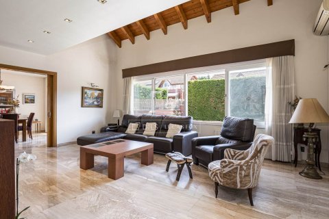 Villa en venta en Sant Cugat del Vallès, Barcelona, España 5 dormitorios, 535 m2 No. 168313 - foto 12