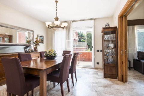 Villa en venta en Sant Cugat del Vallès, Barcelona, España 5 dormitorios, 535 m2 No. 168313 - foto 10