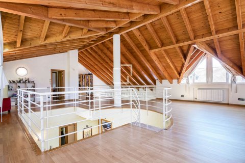 Villa en venta en Sant Cugat del Vallès, Barcelona, España 5 dormitorios, 535 m2 No. 168313 - foto 18
