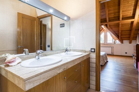 Villa en venta en Sant Cugat del Vallès, Barcelona, España 5 dormitorios, 535 m2 No. 168313 - foto 22