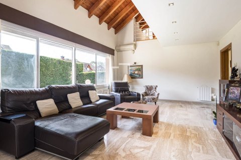 Villa en venta en Sant Cugat del Vallès, Barcelona, España 5 dormitorios, 535 m2 No. 168313 - foto 14