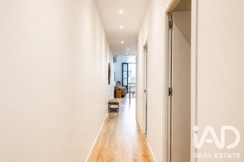 Продажа квартиры в Барселона, Испания 2 спальни, 84м2 №188047 - фото 21