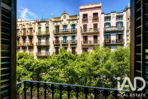 Продажа квартиры в Барселона, Испания 2 спальни, 84м2 №188047 - фото 26