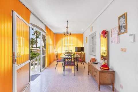 Villa à vendre à Alicante, Espagne, 4 chambres,  No. 189978 - photo 18