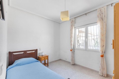 Villa à vendre à Alicante, Espagne, 4 chambres,  No. 189978 - photo 3