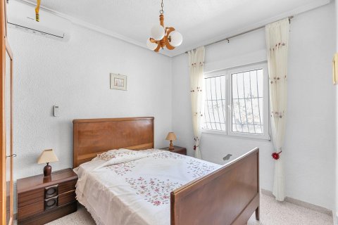 Villa à vendre à Alicante, Espagne, 4 chambres,  No. 189978 - photo 28