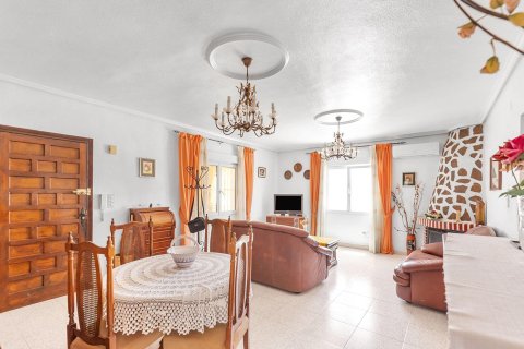 Villa à vendre à Alicante, Espagne, 4 chambres,  No. 189978 - photo 24